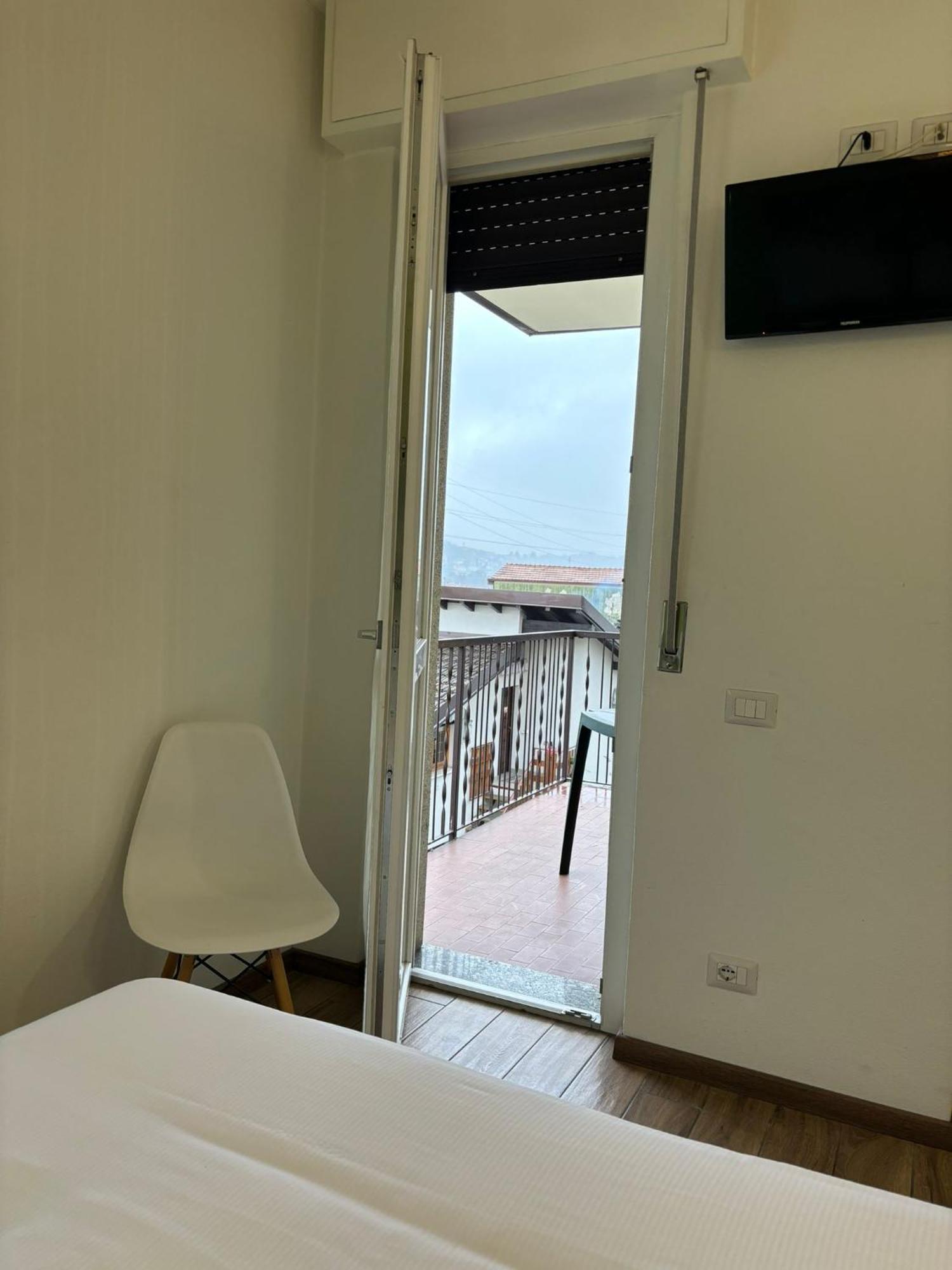 Airuno Rooms Ngoại thất bức ảnh